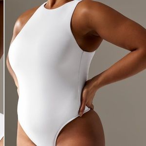 Aritzia Contour 90’s Bodysuit- WHITE